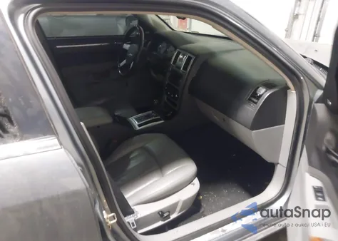 2006 Chrysler 300C z USA, uszkodzony, nr VIN 2C3KA63H76H395734